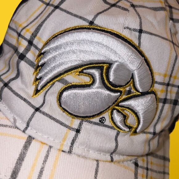 47’ Brand Iowa Hawkeyes Fitted Baseball Cap Size S/M - Picture 6 of 7